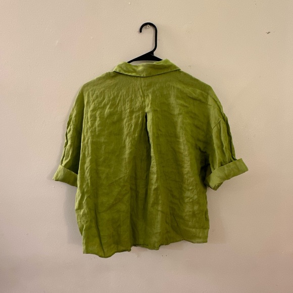 COPY - Linen button down - Picture 2 of 4